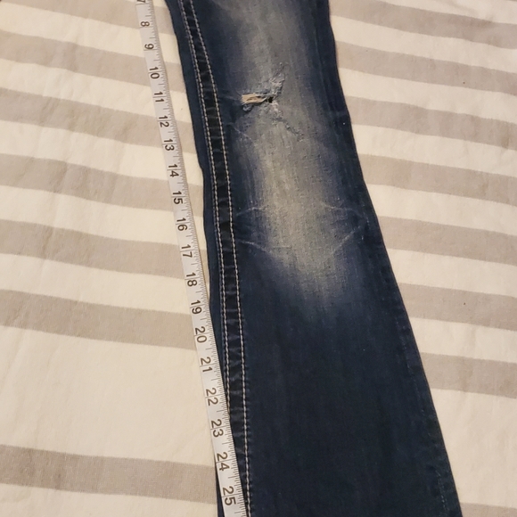 Miss Me Jeans - Picture 9 of 12